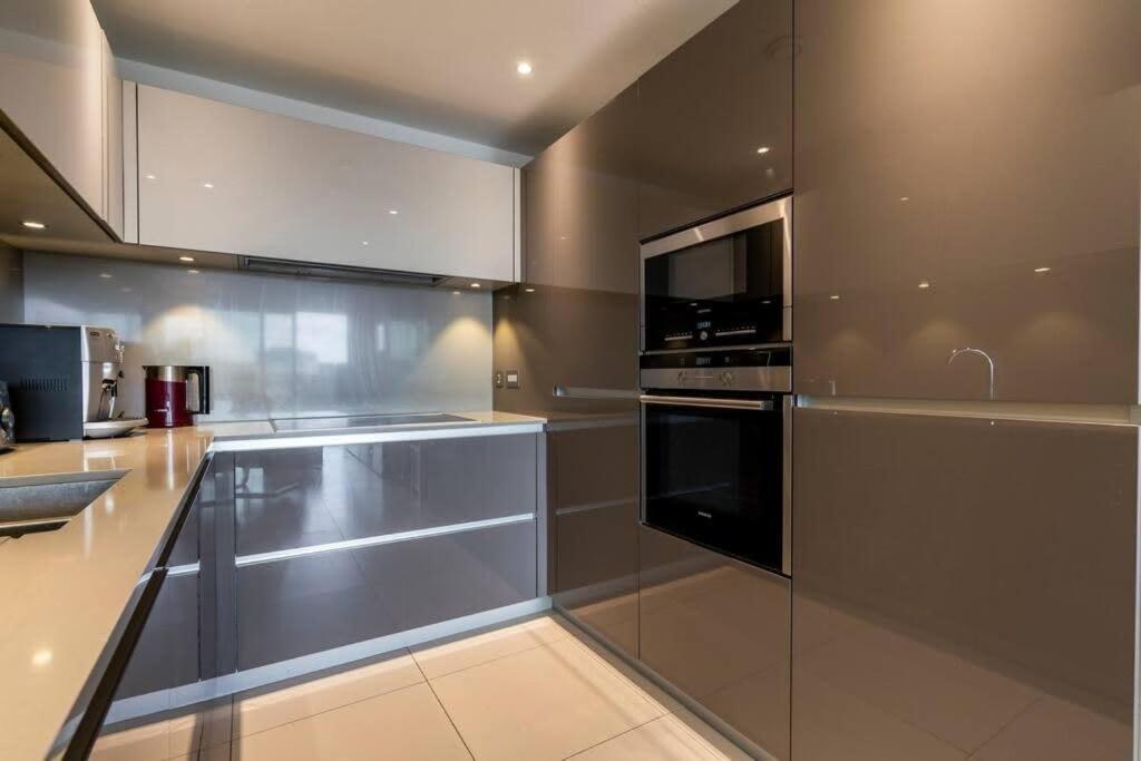 1 Bedroom Penthouse Flat In East London Kültér fotó