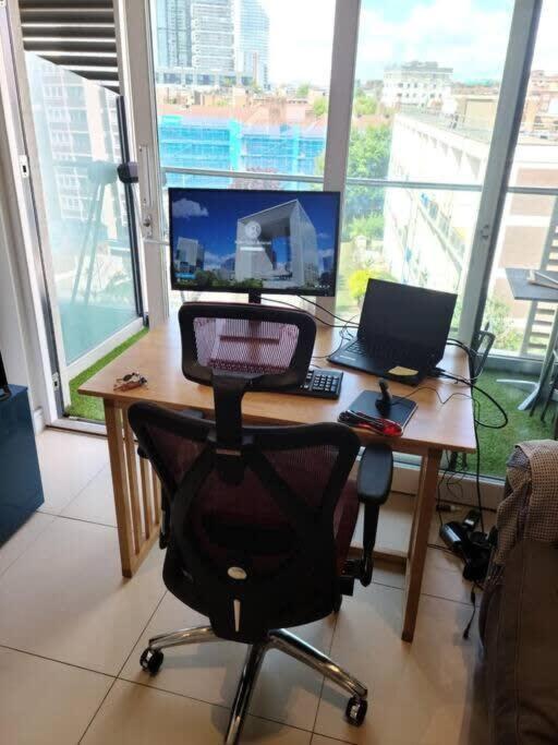 1 Bedroom Penthouse Flat In East London Kültér fotó
