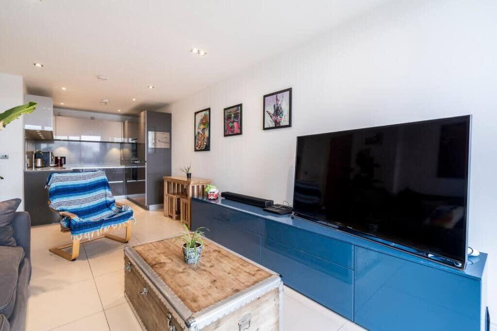 1 Bedroom Penthouse Flat In East London Kültér fotó