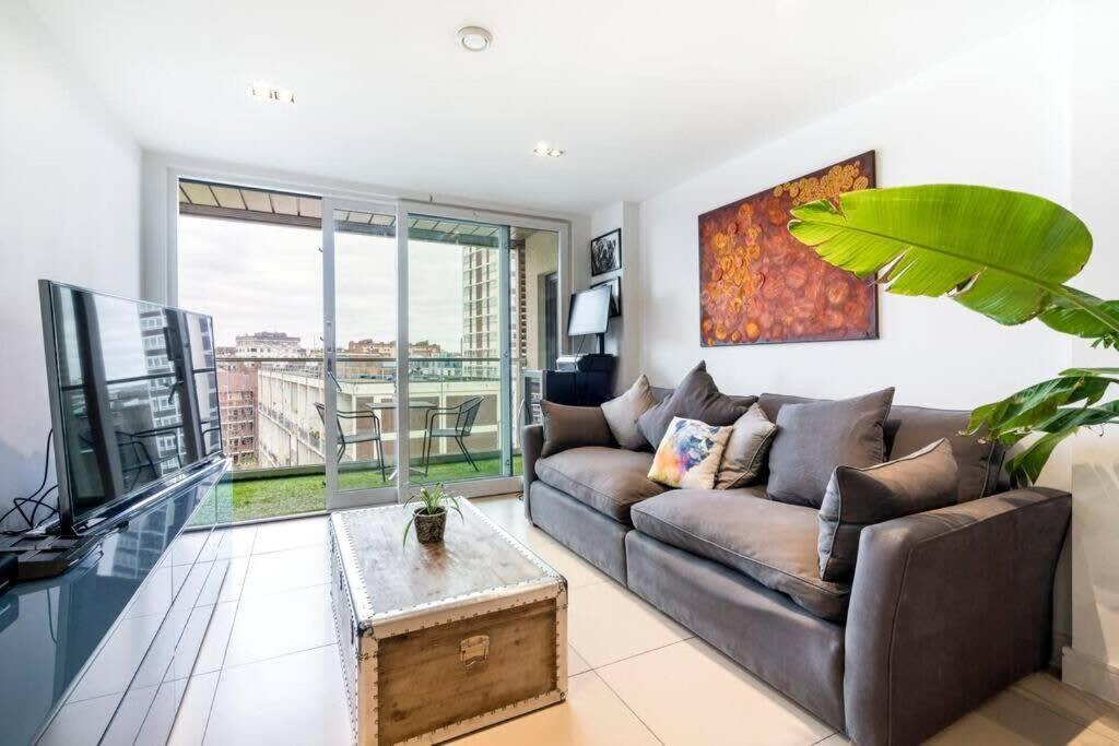 1 Bedroom Penthouse Flat In East London Kültér fotó